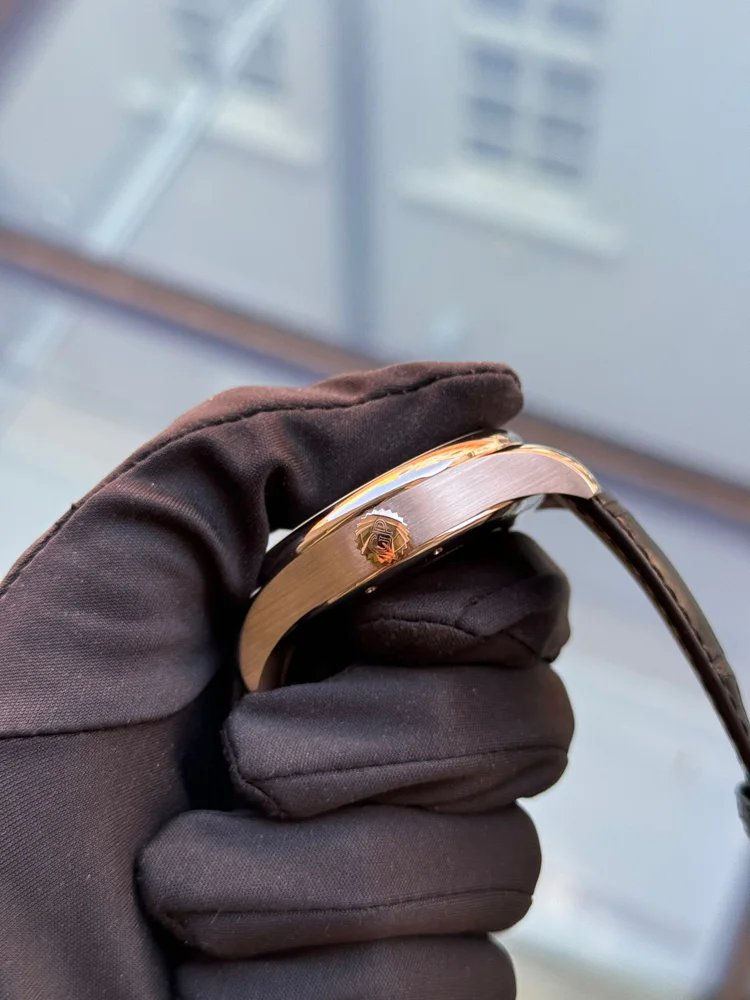 Girard Perregaux WW.TC TRAVELLER CHRONOGRAPH box and papers